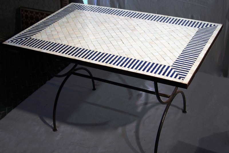 Table Zellige Motif Rayé