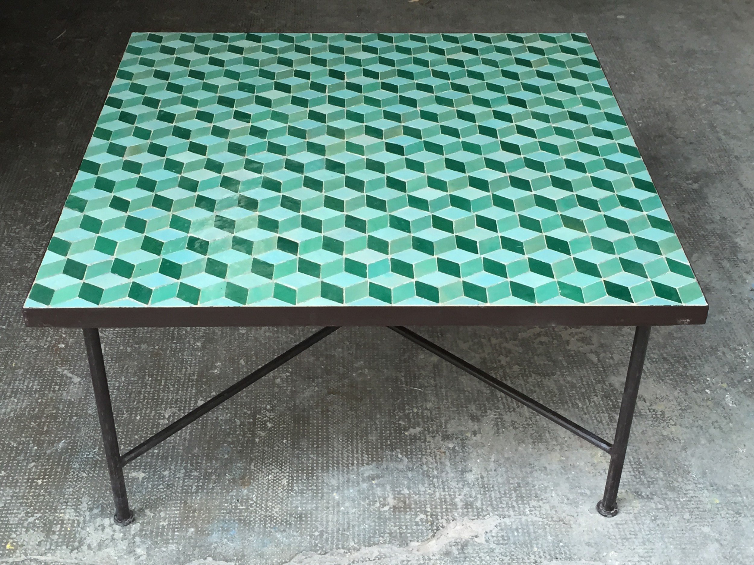 artetsud.com Table Zellige 80x80cm MOTIF CUBE V4V1V2