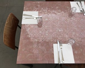 Table Zellige Artetsud Motif Anjuna Uni Rose