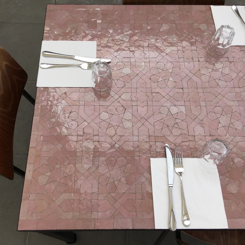 Table Zellige Motif Anjuna Rose